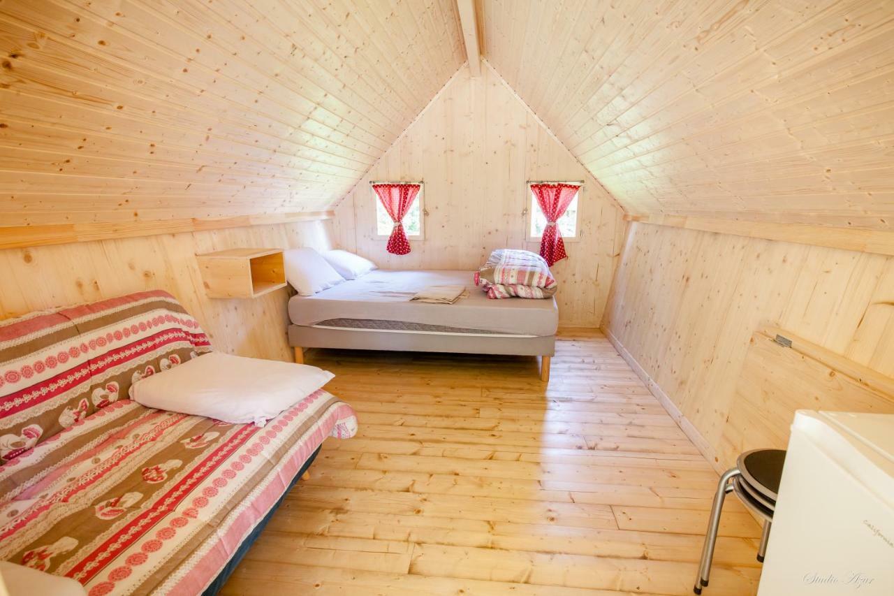 Camping De Tournus - Drole De Cabane Bagian luar foto